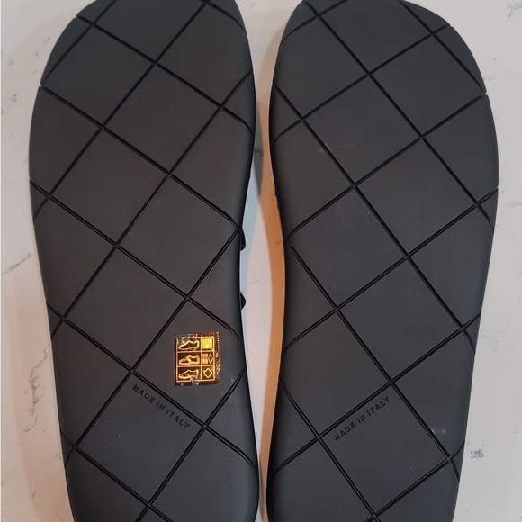 BOTTEGA VENETA PLAT, MULES INTRECCIATO ELASTIC SLIDES BLACK 11 inches